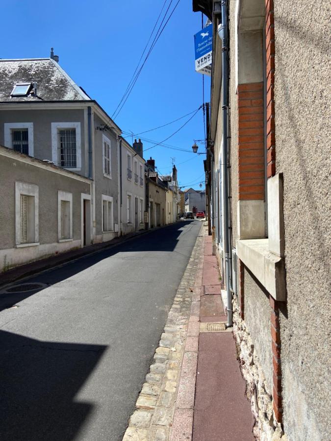 La Porte Aux Dames Romorantin-Lanthenay Exterior photo